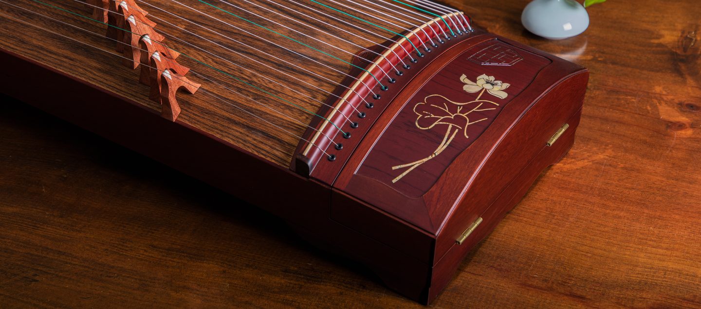Míngdé — Bright Virtue guzheng, tail