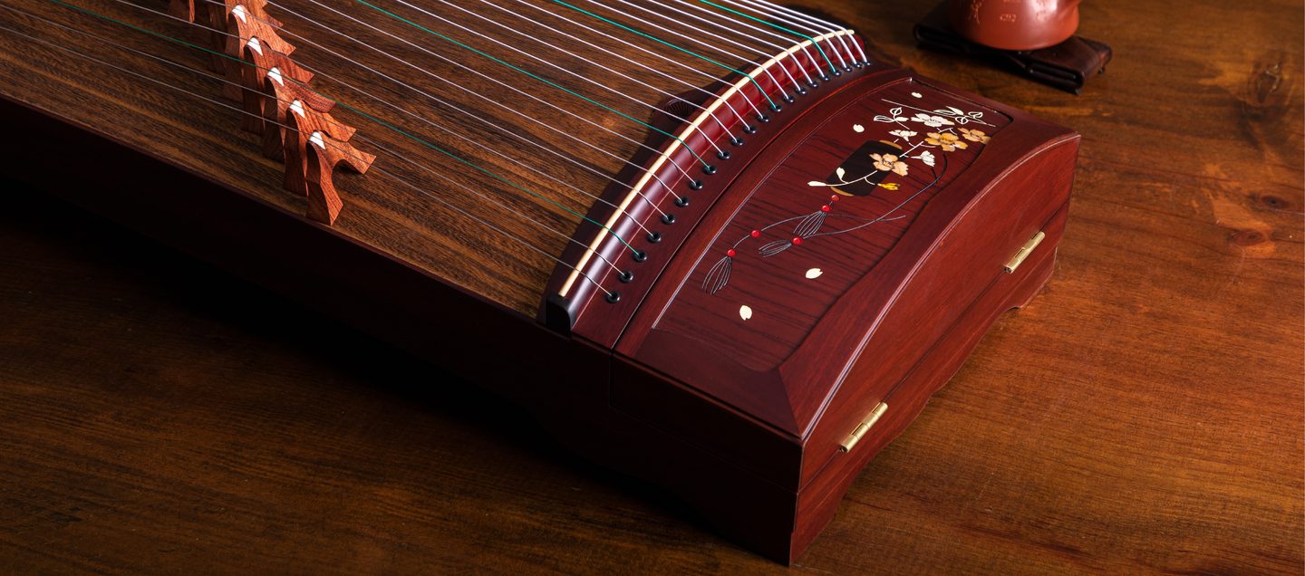 Táoyāo — Peach Blossom guzheng, tail