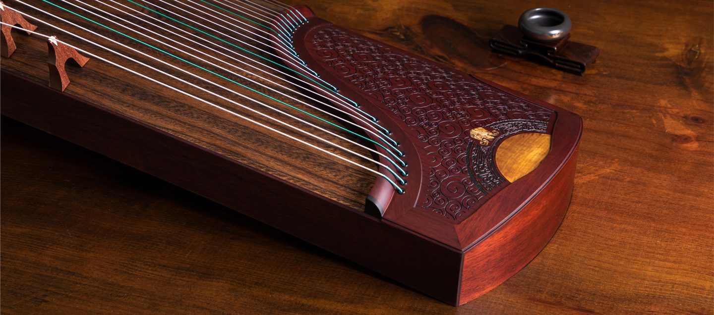 Zǐjīn — Blue Collar guzheng, head
