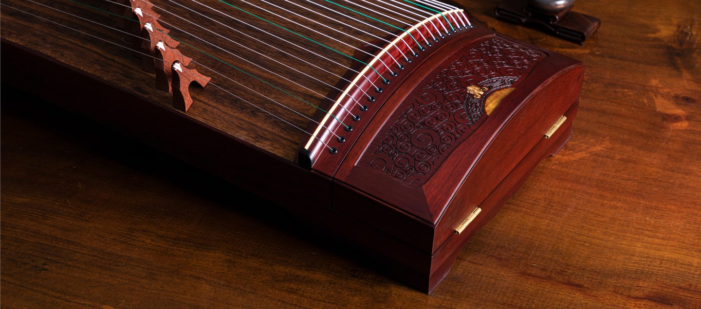 Zǐjīn — Blue Collar guzheng, tail